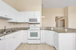 12077 Terraverde Ct, Fort Myers, FL 33908 - Photo 10