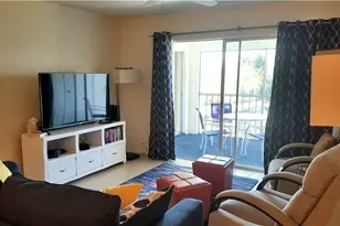 1075 Foxfire Ln, Naples, FL 34104 - Photo 6