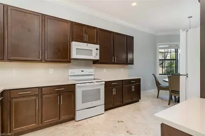 11724 Meadowrun Cir, Fort Myers, FL 33913 - Photo 4