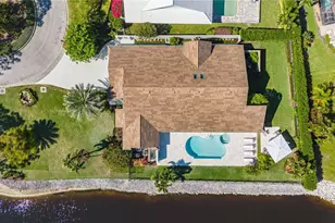 805 Lake Vista Ct, Naples, FL 34108 - Photo 46