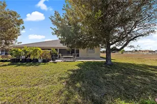 841 SE 8th Terrace, Cape Coral, FL 33990 - Photo 24