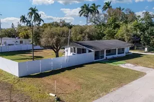 77 Glenmont Dr W, North Fort Myers, FL 33917 - Photo 32