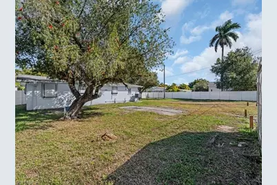 77 Glenmont Dr W, North Fort Myers, FL 33917 - Photo 40