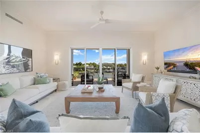 1400 Gulf Shore Blvd N #312, Naples, FL 34102 - Photo 2