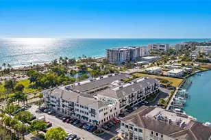 1400 Gulf Shore Blvd N, Naples, FL 34102 - Photo 1