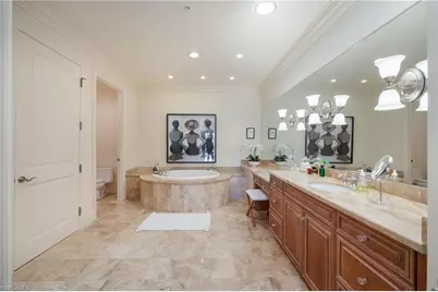 1400 Gulf Shore Blvd N #312, Naples, FL 34102 - Photo 12