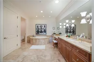 1400 Gulf Shore Blvd N, Naples, FL 34102 - Photo 12