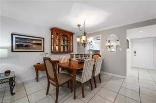 200 Valley Stream Dr, Naples, FL 34113 - Photo 10