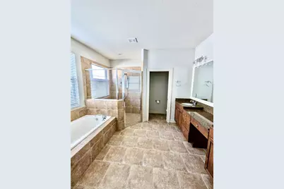 27031 Edenrock Ct, Bonita Springs, FL 34135 - Photo 10