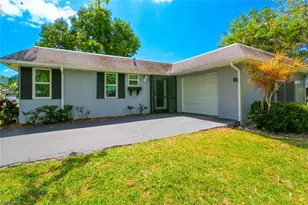 225 Georgetown Blvd, Naples, FL 34112 - Photo 8