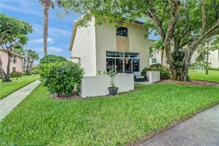 185 Cypress Way E, Naples, FL 34110 - Photo 1