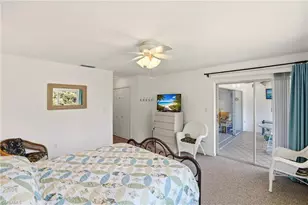 215 Cypress Way E, Naples, FL 34110 - Photo 18