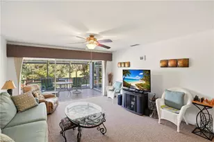 215 Cypress Way E, Naples, FL 34110 - Photo 4
