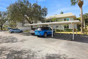 215 Cypress Way E, Naples, FL 34110 - Photo 40