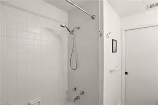 215 Cypress Way E, Naples, FL 34110 - Photo 26