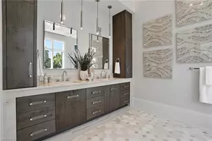 510 Neapolitan Ln, Naples, FL 34103 - Photo 22