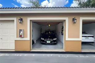 6650 Huntington Lakes Cir, Naples, FL 34119 - Photo 28