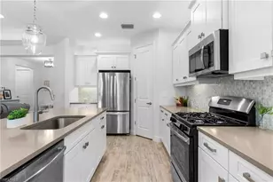 19763 Coconut Harbor Cir, Fort Myers, FL 33908 - Photo 10