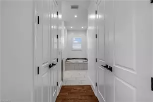 11141 Palmetto Ridge Dr, Naples, FL 34110 - Photo 6