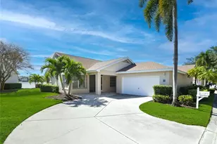 2730 Sailors Way, Naples, FL 34109 - Photo 4