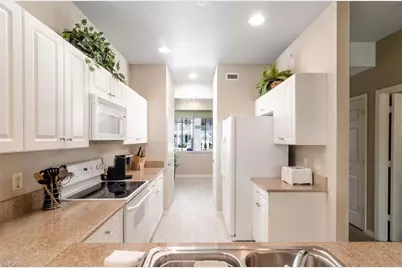 7920 Mahogany Run Ln #1011, Naples, FL 34113 - Photo 4