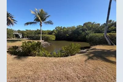 1276 Grand Canal Dr, Naples, FL 34110 - Photo 4