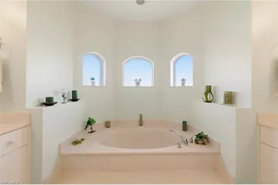 126 Nicholas Pkwy W, Cape Coral, FL 33991 - Photo 18