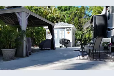 10035 Ramblewood Ct, Fort Myers, FL 33905 - Photo 16