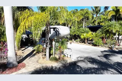 10035 Ramblewood Ct, Fort Myers, FL 33905 - Photo 6