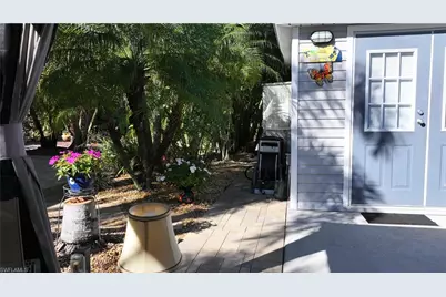 10035 Ramblewood Ct, Fort Myers, FL 33905 - Photo 22