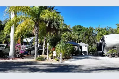 10035 Ramblewood Ct, Fort Myers, FL 33905 - Photo 10