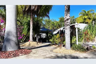 10035 Ramblewood Ct, Fort Myers, FL 33905 - Photo 12