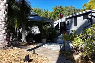 10035 Ramblewood Ct, Fort Myers, FL 33905 - Photo 14