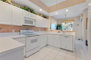 3335 Grand Cypress Dr, Naples, FL 34119 - Photo 8