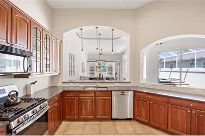 1821 Tarpon Bay Dr S, Naples, FL 34119 - Photo 6