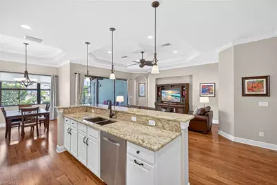 1489 Serrano Cir, Naples, FL 34105 - Photo 14