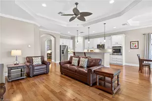 1489 Serrano Cir, Naples, FL 34105 - Photo 8