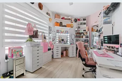 18683 Baseleg Ave, North Fort Myers, FL 33917 - Photo 16