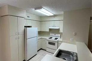 13521 Eagle Ridge Dr, Fort Myers, FL 33912 - Photo 6