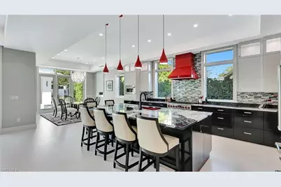 739 5th Ave N, Naples, FL 34102 - Photo 10