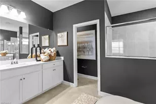 5168 Sugarwood Dr, Naples, FL 34113 - Photo 24