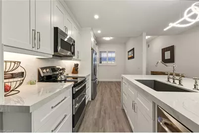 6820 Sterling Greens Pl #2105, Naples, FL 34104 - Photo 2