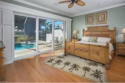 377 Mallory Ct, Naples, FL 34110 - Photo 14