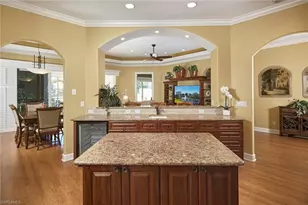 377 Mallory Ct, Naples, FL 34110 - Photo 12