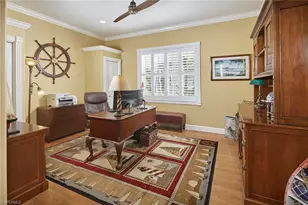 377 Mallory Ct, Naples, FL 34110 - Photo 20