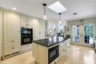 717 Pine Creek Ln, Naples, FL 34108 - Photo 6