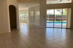 2727 13th St N, Naples, FL 34103 - Photo 4