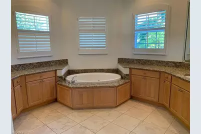 2727 13th St N, Naples, FL 34103 - Photo 16