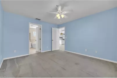 916 NE 4th Pl, Cape Coral, FL 33909 - Photo 22