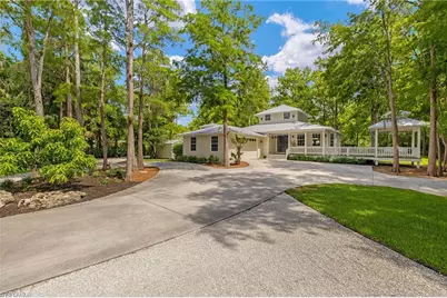 5271 Cherry Wood Dr, Naples, FL 34119 - Photo 2